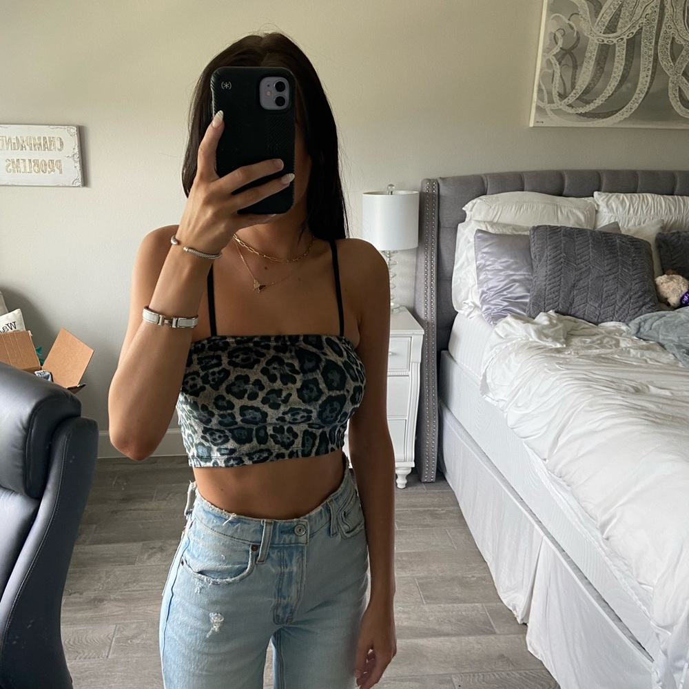 Leopard print cropped top